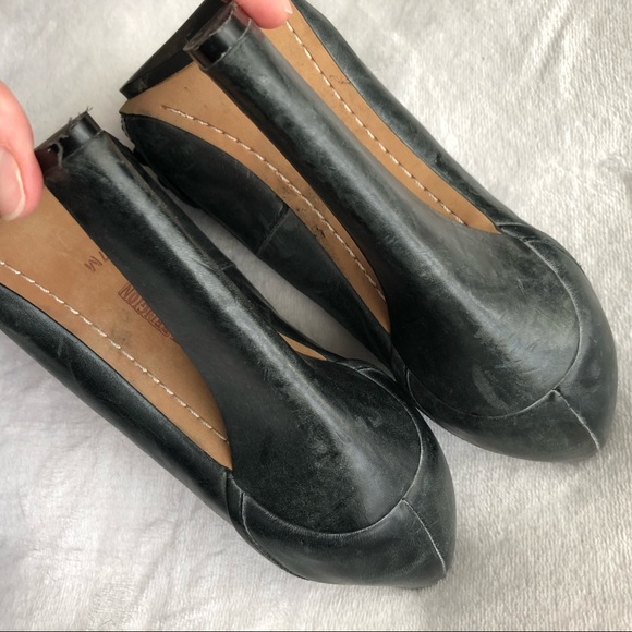 SALE🩷TRUE RELIGION LEATHER HIGH HEELS PUMPS - Picture 6 of 11